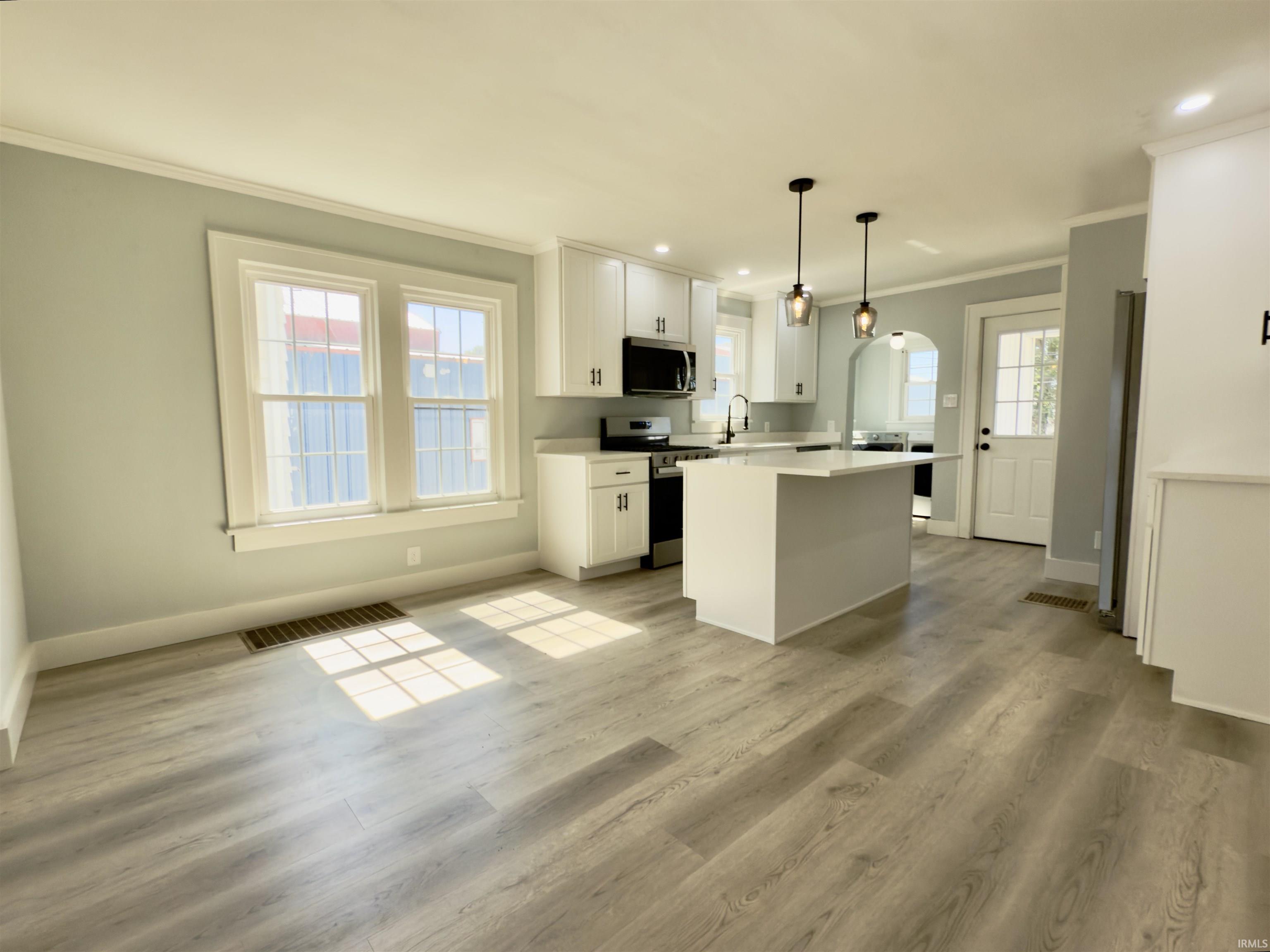 317 Southeast 7th Street Washington, IN 47501 - Photo 9 of 15