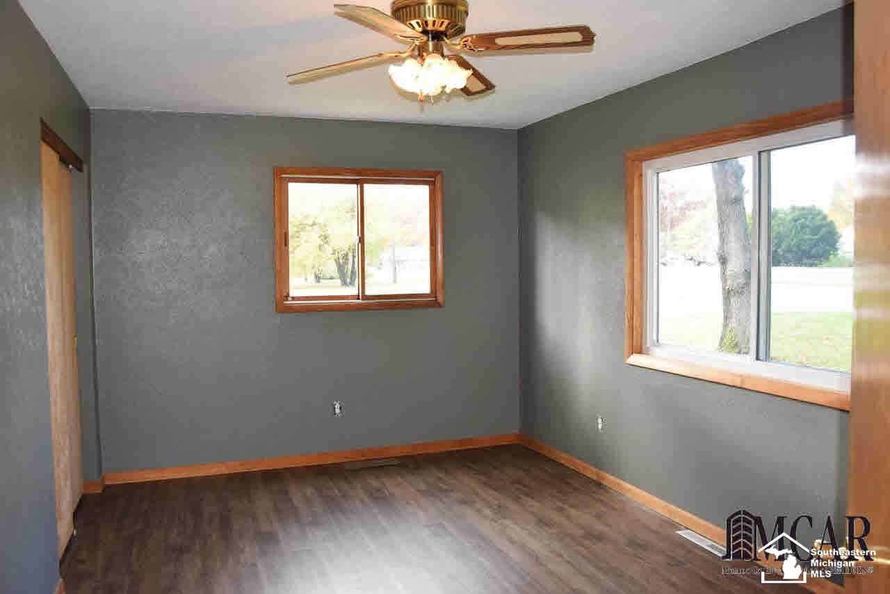 8250 Secor Road Lambertville, MI 48144 - Photo 6 of 20