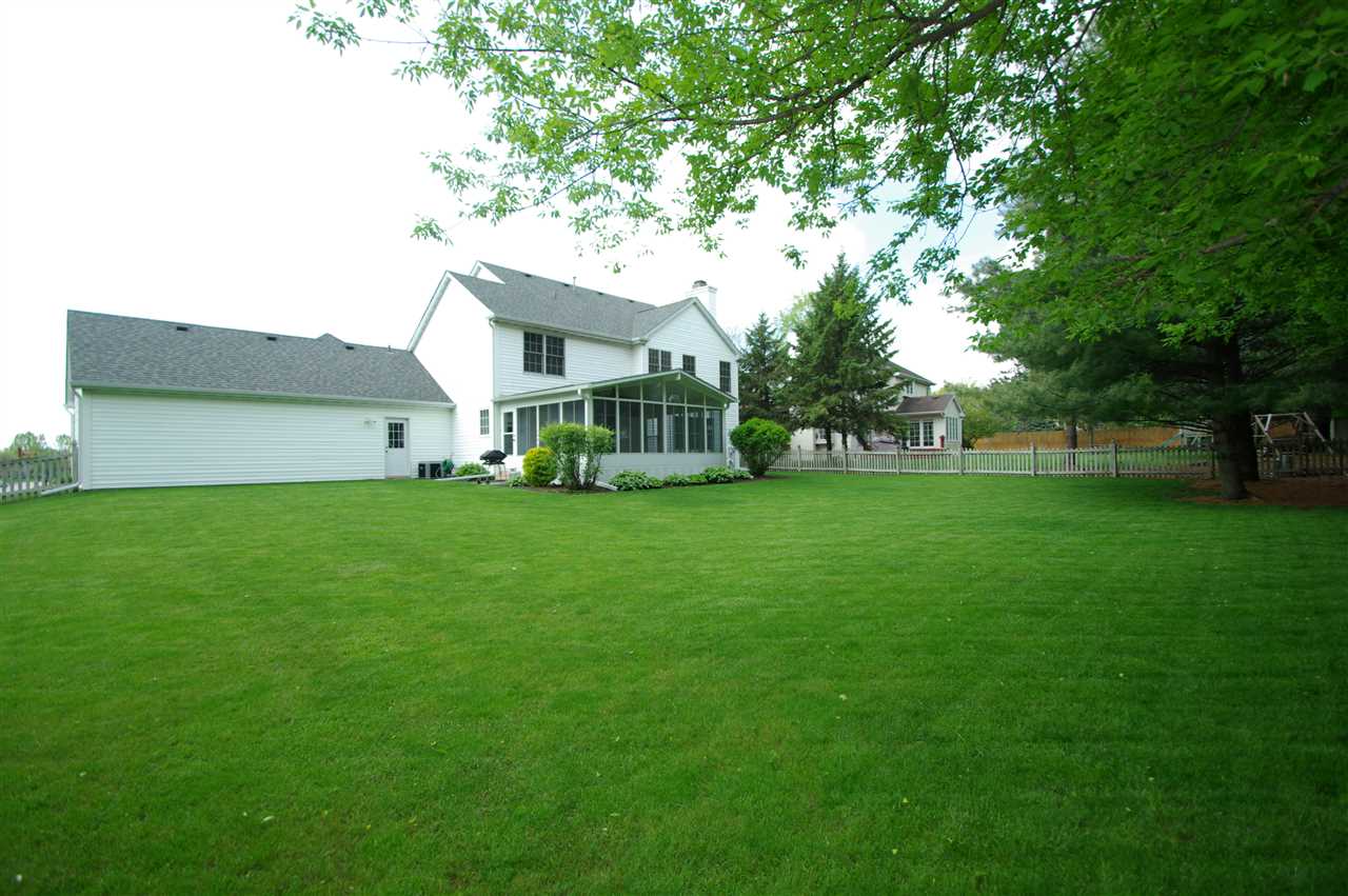 7254 Sentinel Road Rockford, IL 61107 - Photo 23 of 25 a house view with a garden space