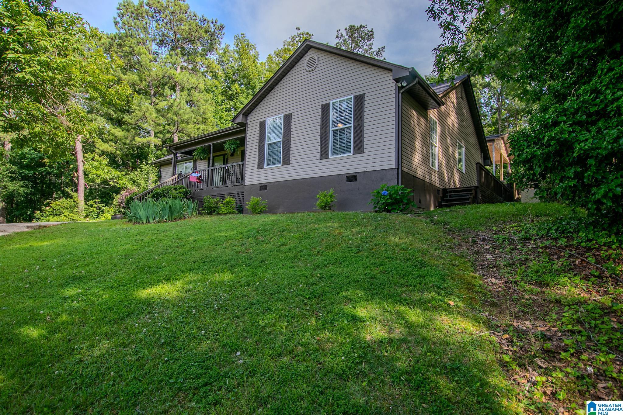 195 Wood Ridge Drive Locust Fork, AL 35097 - Photo 2 of 57