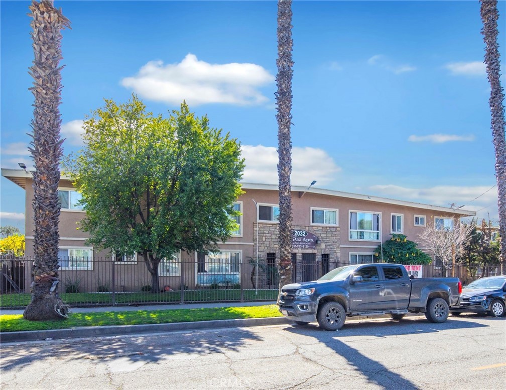 2032 West Linden Street Riverside, CA 92507 - Photo 7 of 66