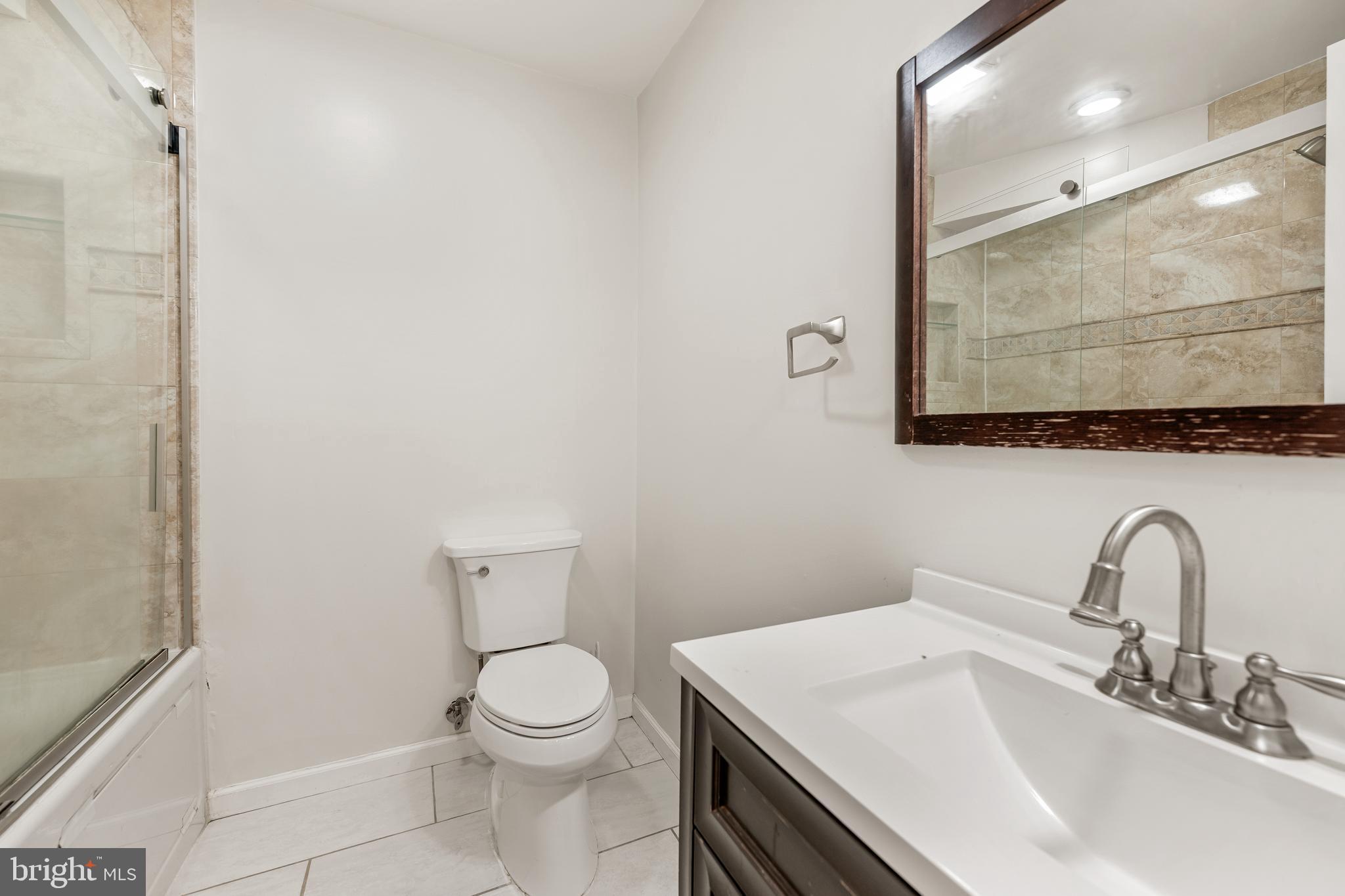 6711 Doane Avenue Springfield, VA 22152 - Photo 23 of 37 Full Bathroom 3