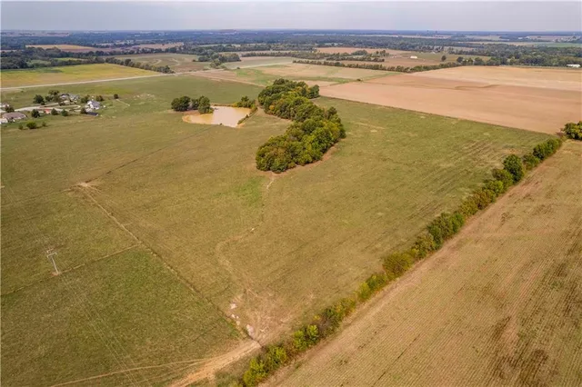 $1 | 48 Northeast 30th Lane, Lamar, MO 64759