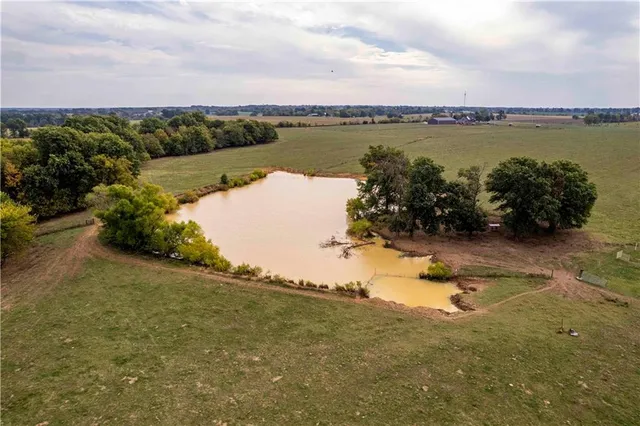 $1 | 48 Northeast 30th Lane, Lamar, MO 64759