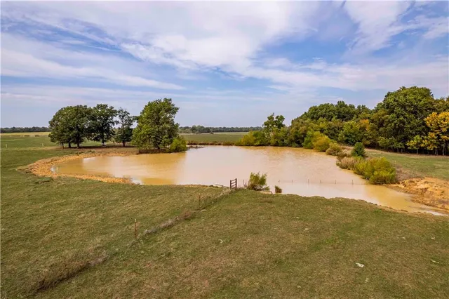 $1 | 48 Northeast 30th Lane, Lamar, MO 64759