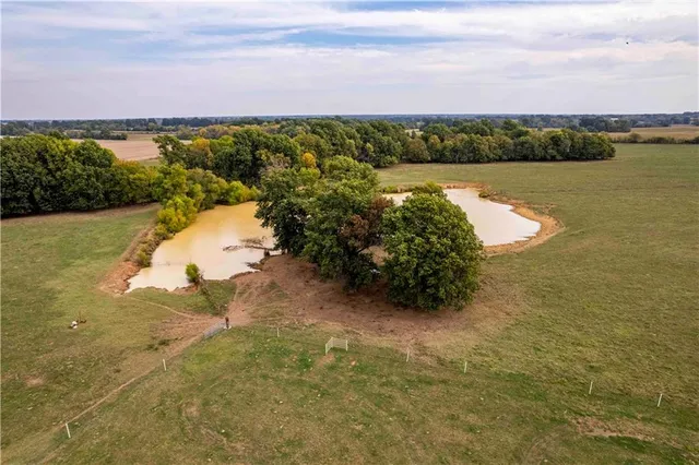 $1 | 48 Northeast 30th Lane, Lamar, MO 64759