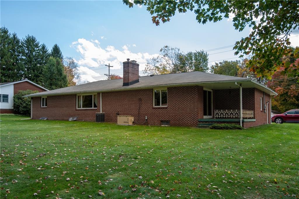 3475 Lamor Road Hermitage, PA 16148 - Photo 4 of 25 BACK OF THE HOME
