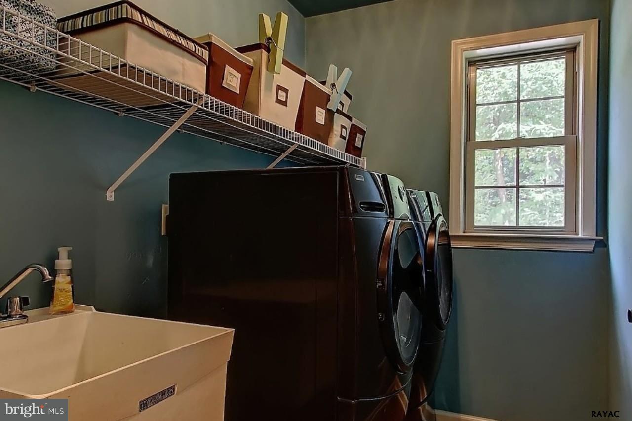 3668 Aldinger Road Seven Valleys, PA 17360 - Photo 11 of 28 Gallery Image 11