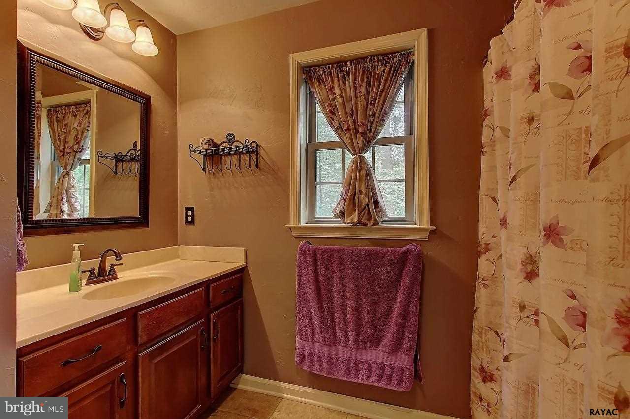 3668 Aldinger Road Seven Valleys, PA 17360 - Photo 14 of 28 Gallery Image 14