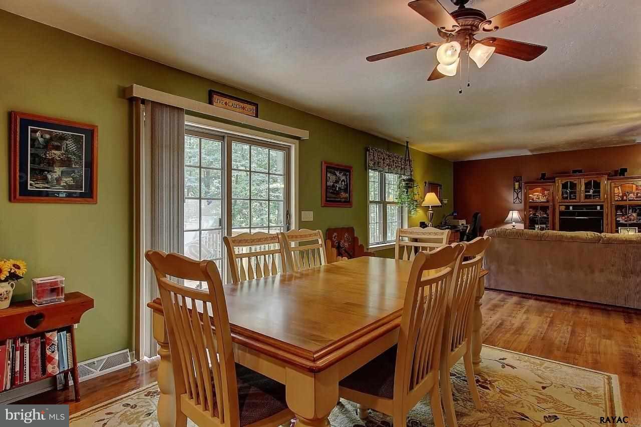 3668 Aldinger Road Seven Valleys, PA 17360 - Photo 7 of 28 Gallery Image 7