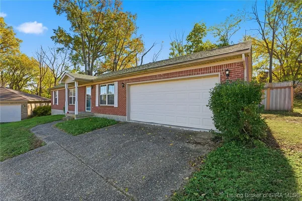 $225,000 | 61 Wolfe Trace Court, New Albany, IN 47150