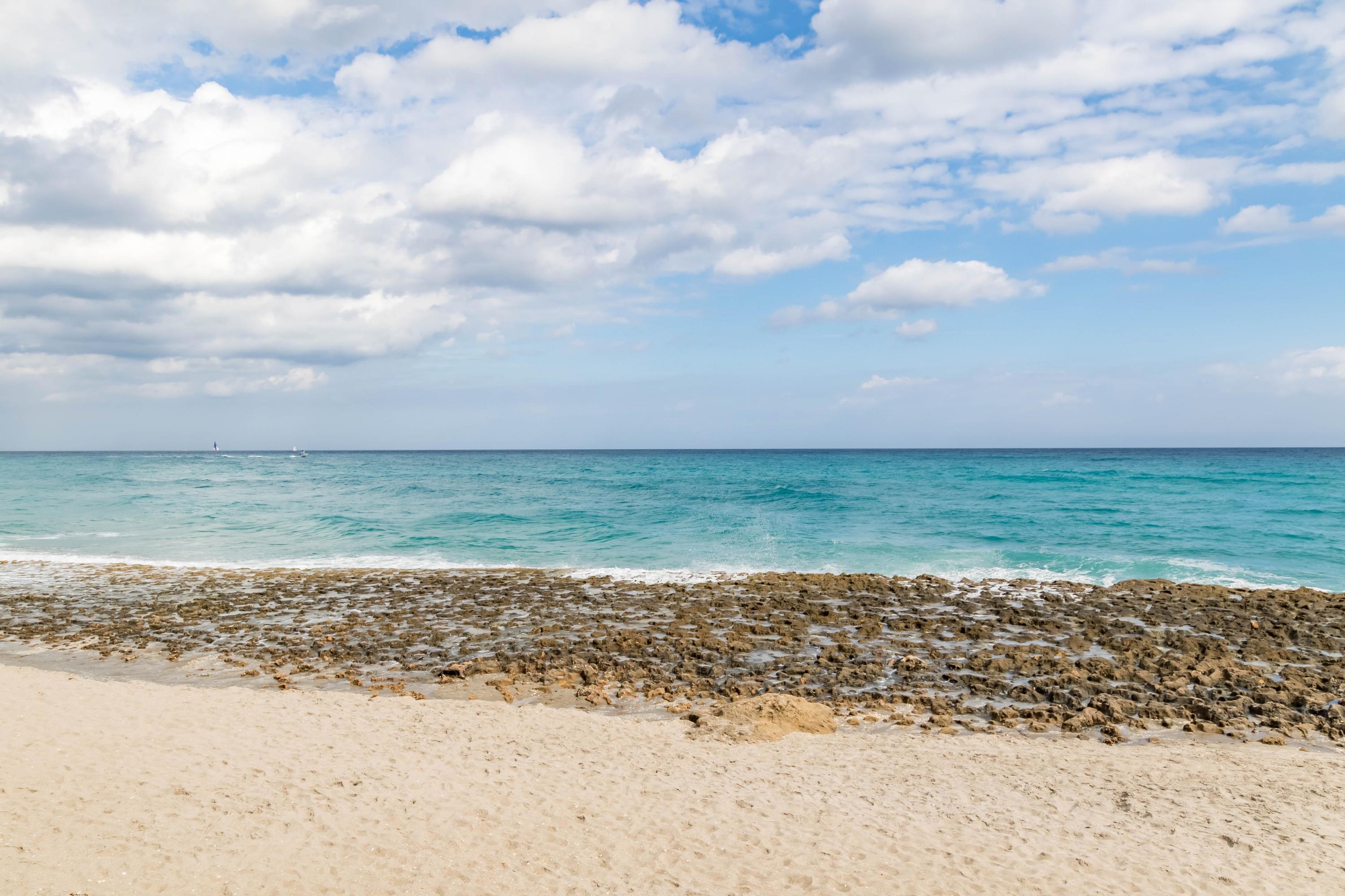 4200 North Ocean Drive, Unit 2701 Riviera Beach, FL 33404 - Photo 2 of 30 4200 N Ocean Dr Apt 1-301-30