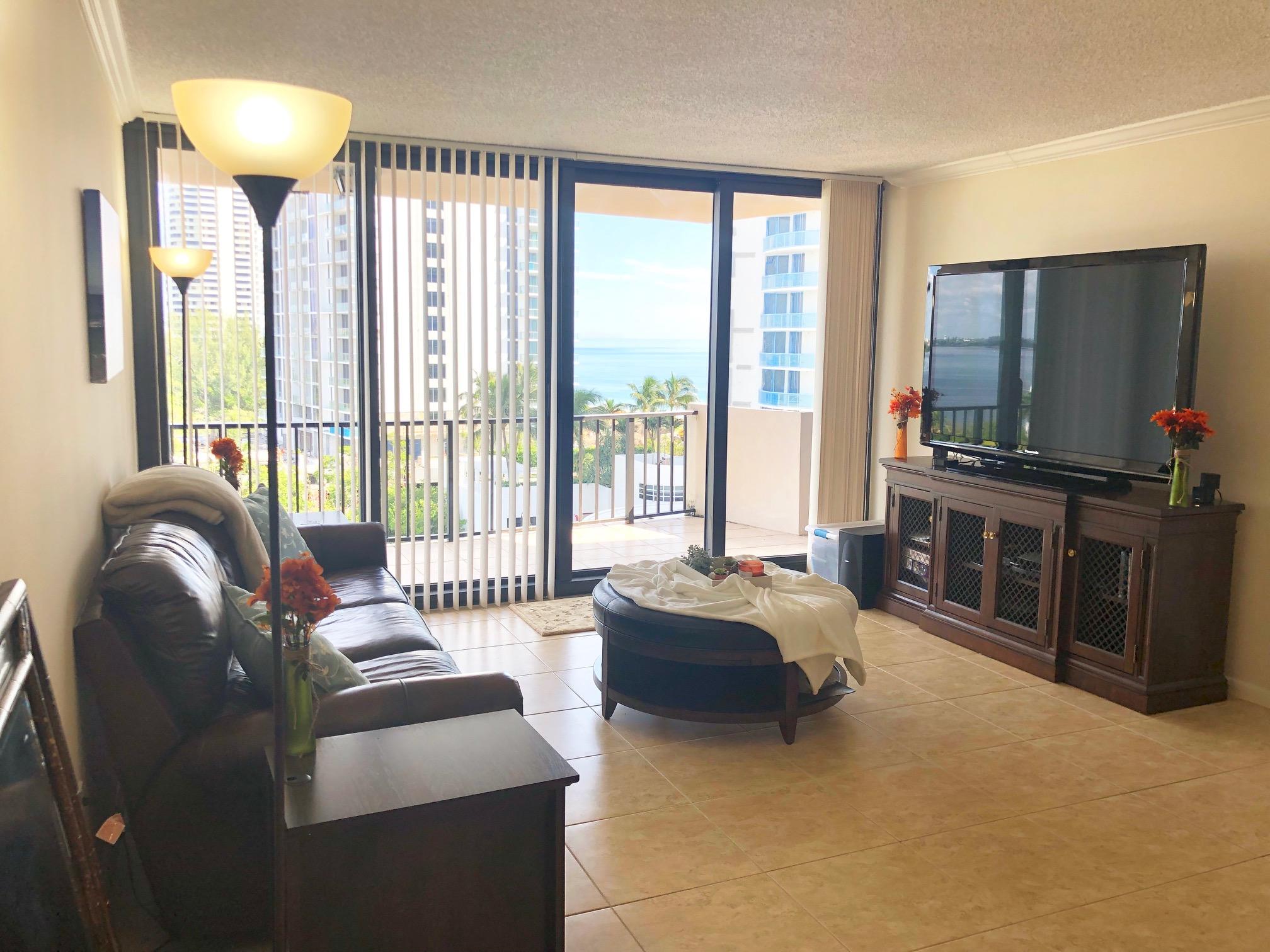 4200 North Ocean Drive, Unit 2701 Riviera Beach, FL 33404 - Photo 6 of 30 IMG_4097