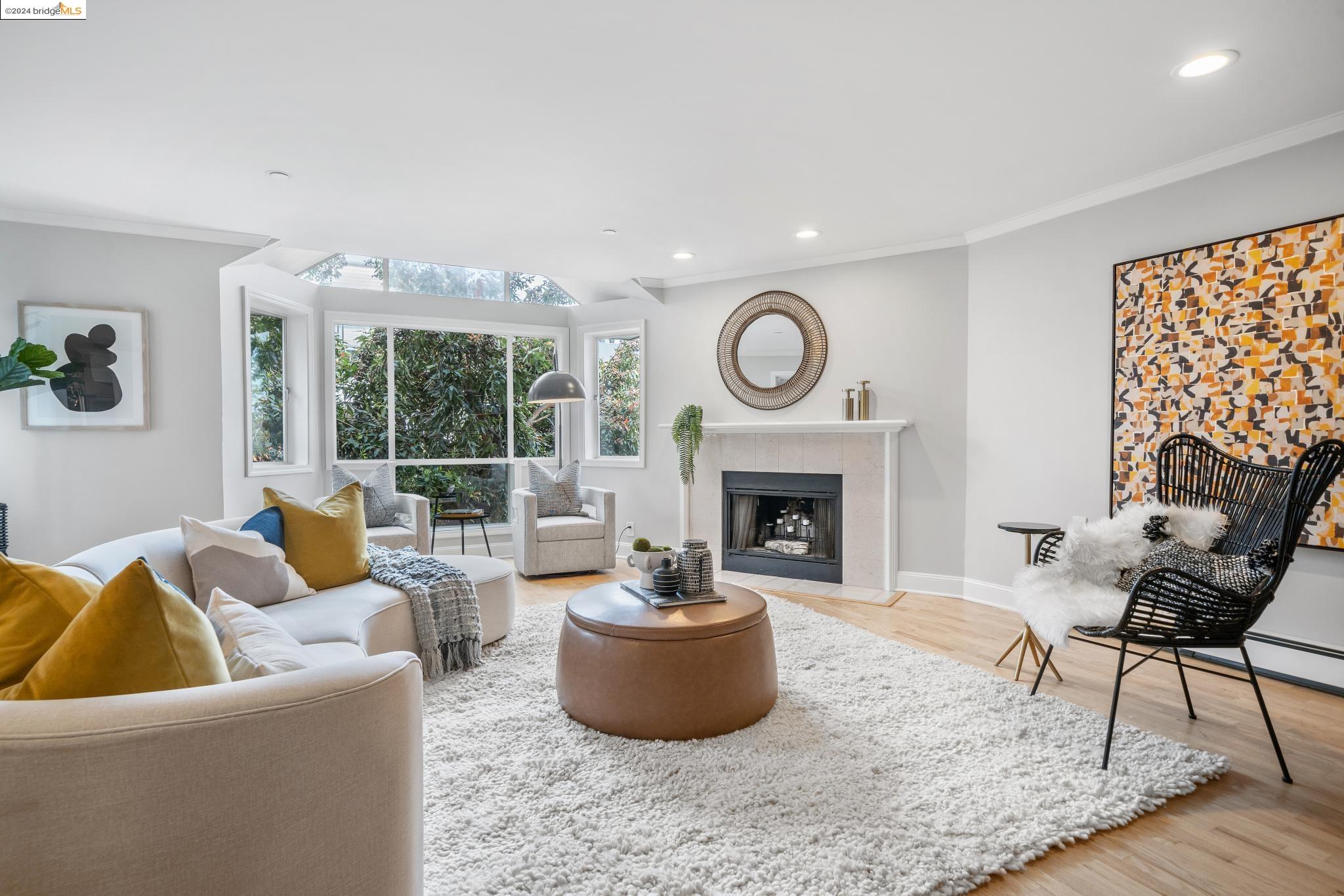 757 North Point St Unit 2  