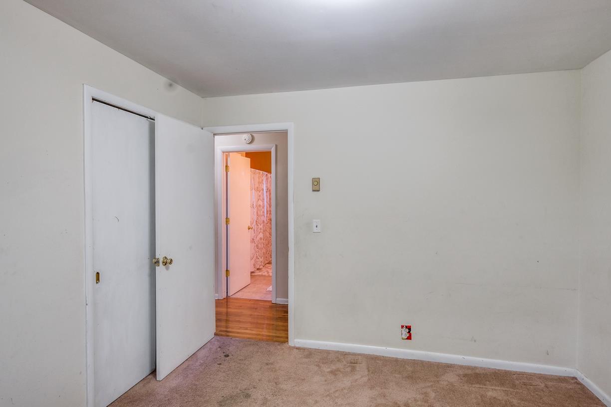 1808 Hygeia Road Greenbrier, TN 37073 - Photo 9 of 12 an empty room with closet