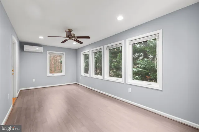 $625,000 | 1010 Roberts Court, Fredericksburg, VA 22401