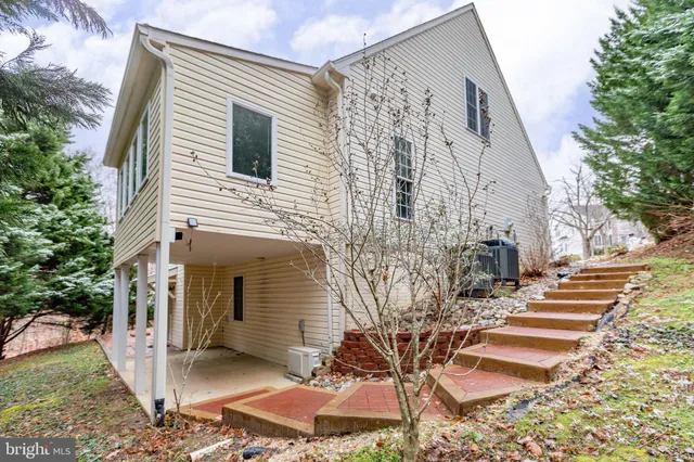 $625,000 | 1010 Roberts Court, Fredericksburg, VA 22401