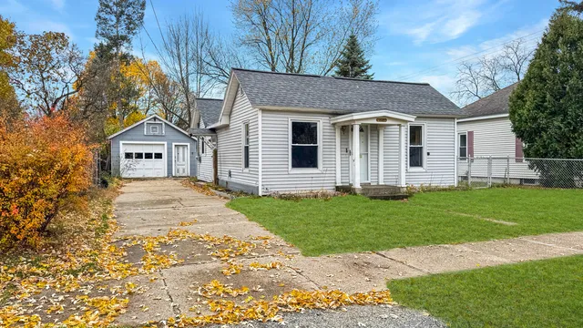 $154,900 | 825 Walnut Street, Cadillac, MI 49601