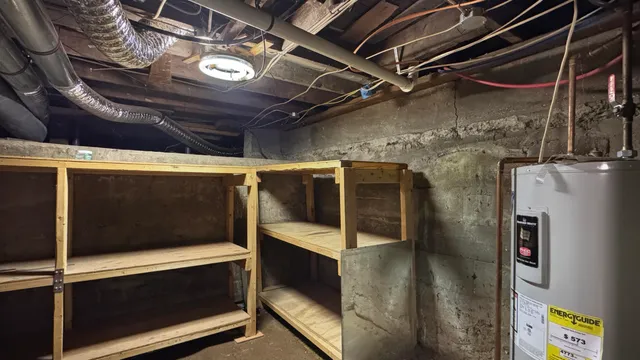 $154,900 | 825 Walnut Street, Cadillac, MI 49601