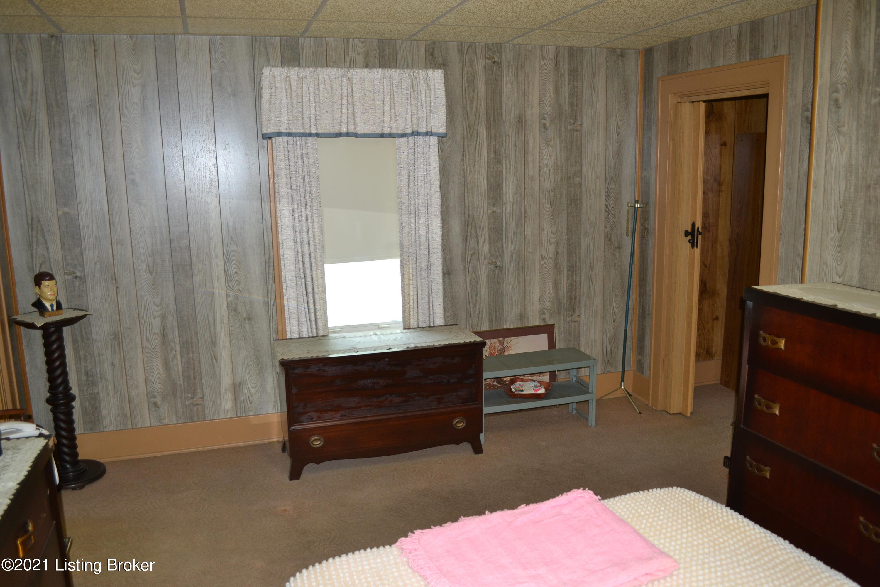 1516 Poplar Level Road Louisville, KY 40217 - Photo 15 of 36 DSC_0014