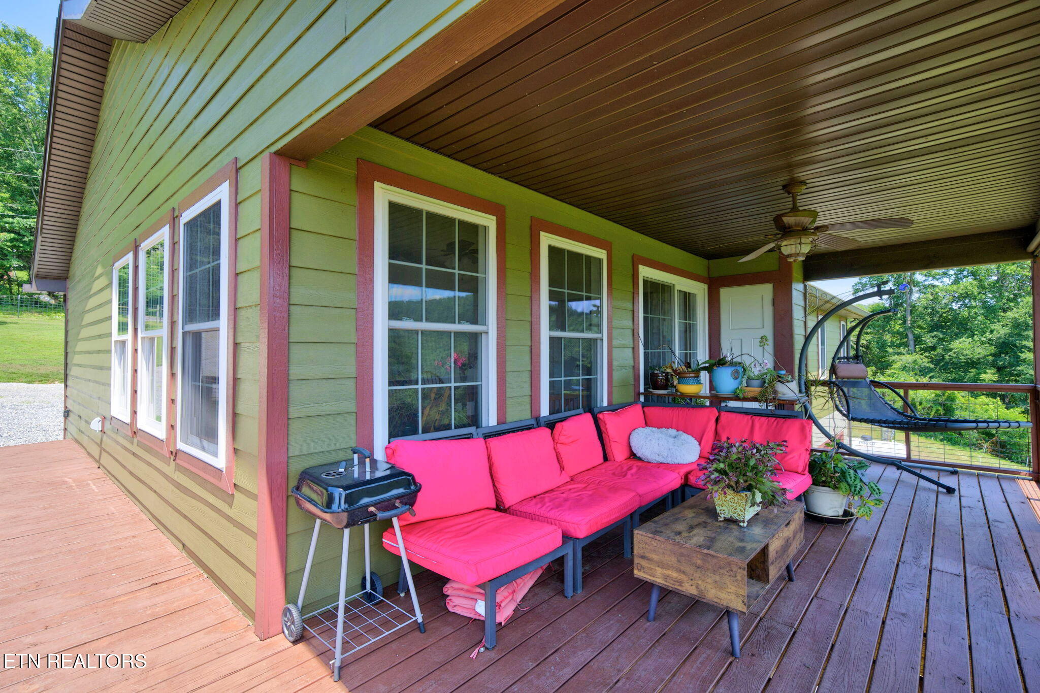1252 Shellotte Loop Pall Mall, TN 38577 - Photo 11 of 60 11-web-or-mls-1252 Shellotte Loop_053_TN