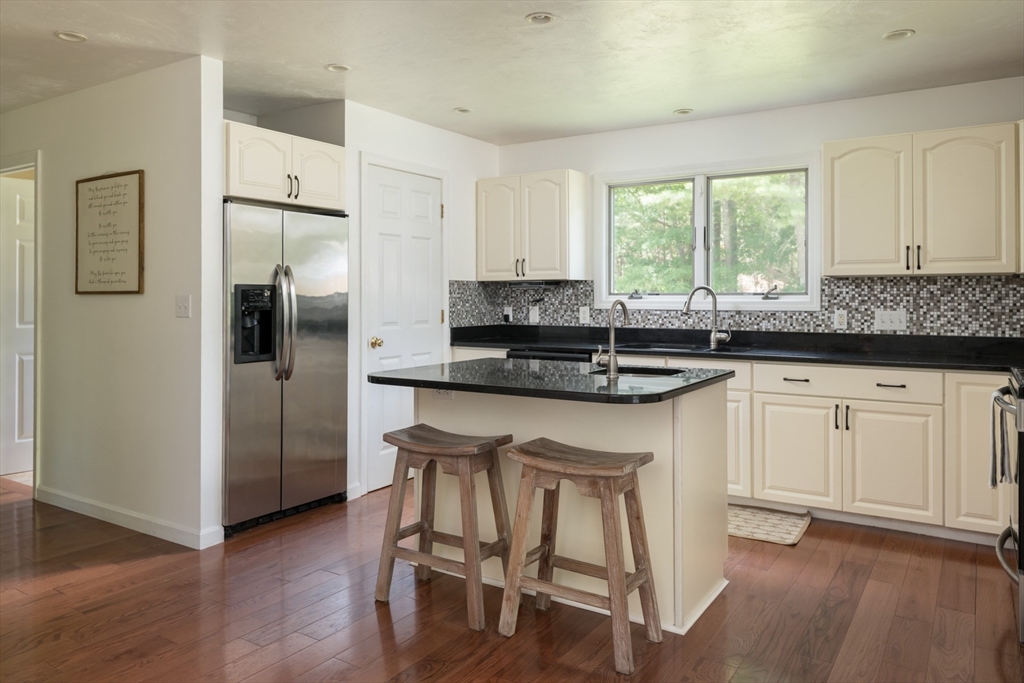 28 Gammons Road Acushnet, MA 02743 - Photo 26 of 42