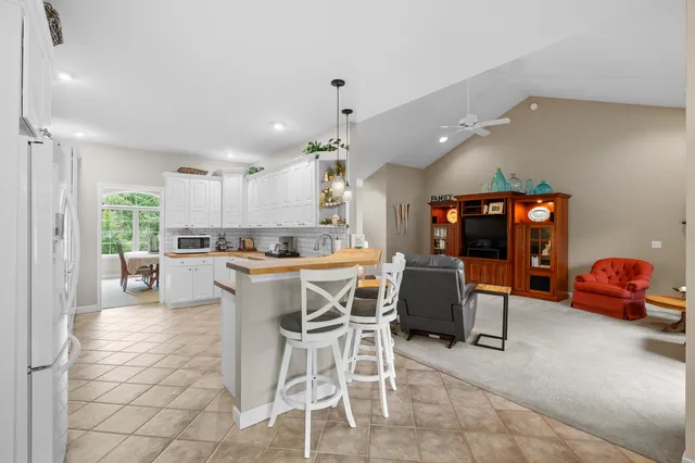 $955,000 | 332 Blarney Lane, Plainwell, MI 49080