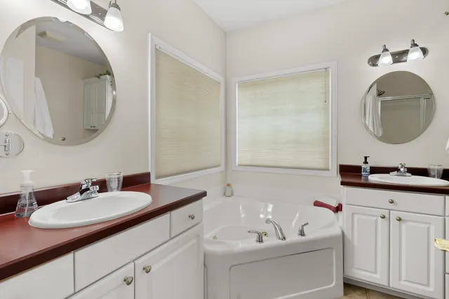 $955,000 | 332 Blarney Lane, Plainwell, MI 49080