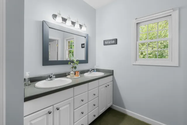 $955,000 | 332 Blarney Lane, Plainwell, MI 49080