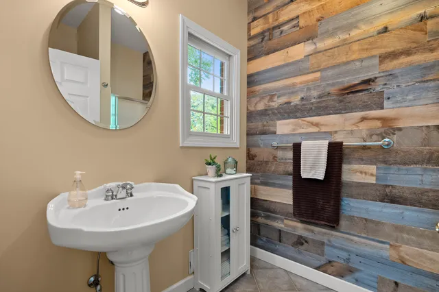 $955,000 | 332 Blarney Lane, Plainwell, MI 49080