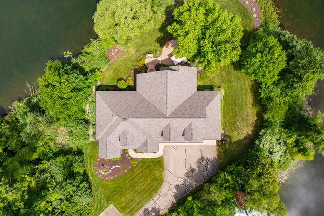 $955,000 | 332 Blarney Lane, Plainwell, MI 49080