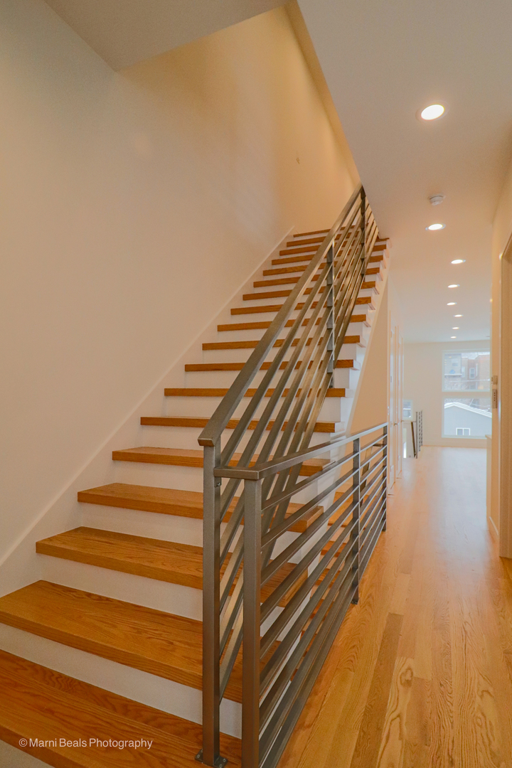 6123 South Ellis Avenue Chicago, IL 60637 - Photo 14 of 31 a view of entryway