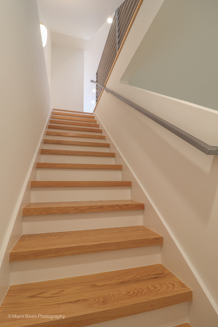 6123 South Ellis Avenue Chicago, IL 60637 - Photo 22 of 31 a view of entryway