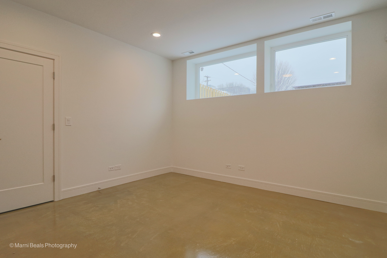 6123 South Ellis Avenue Chicago, IL 60637 - Photo 25 of 31 a view of an empty room