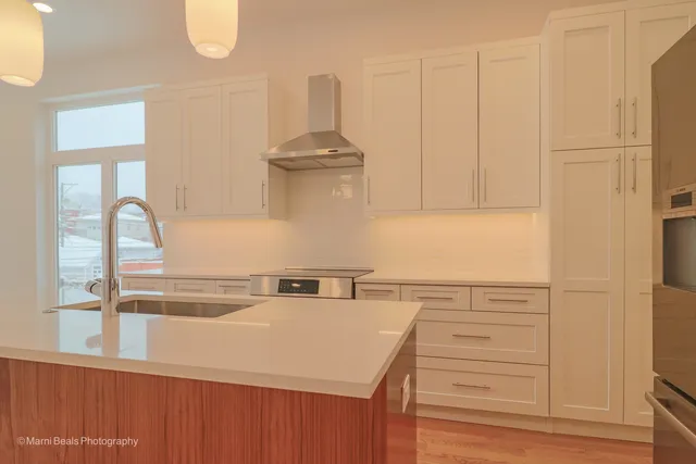 a close view of sink and tap