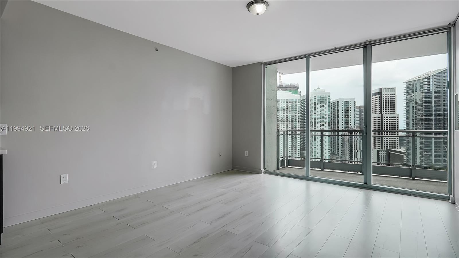 90 Southwest 3rd Street, Unit 3003 Miami, FL 33130 - Photo 4 of 48 Photo 4