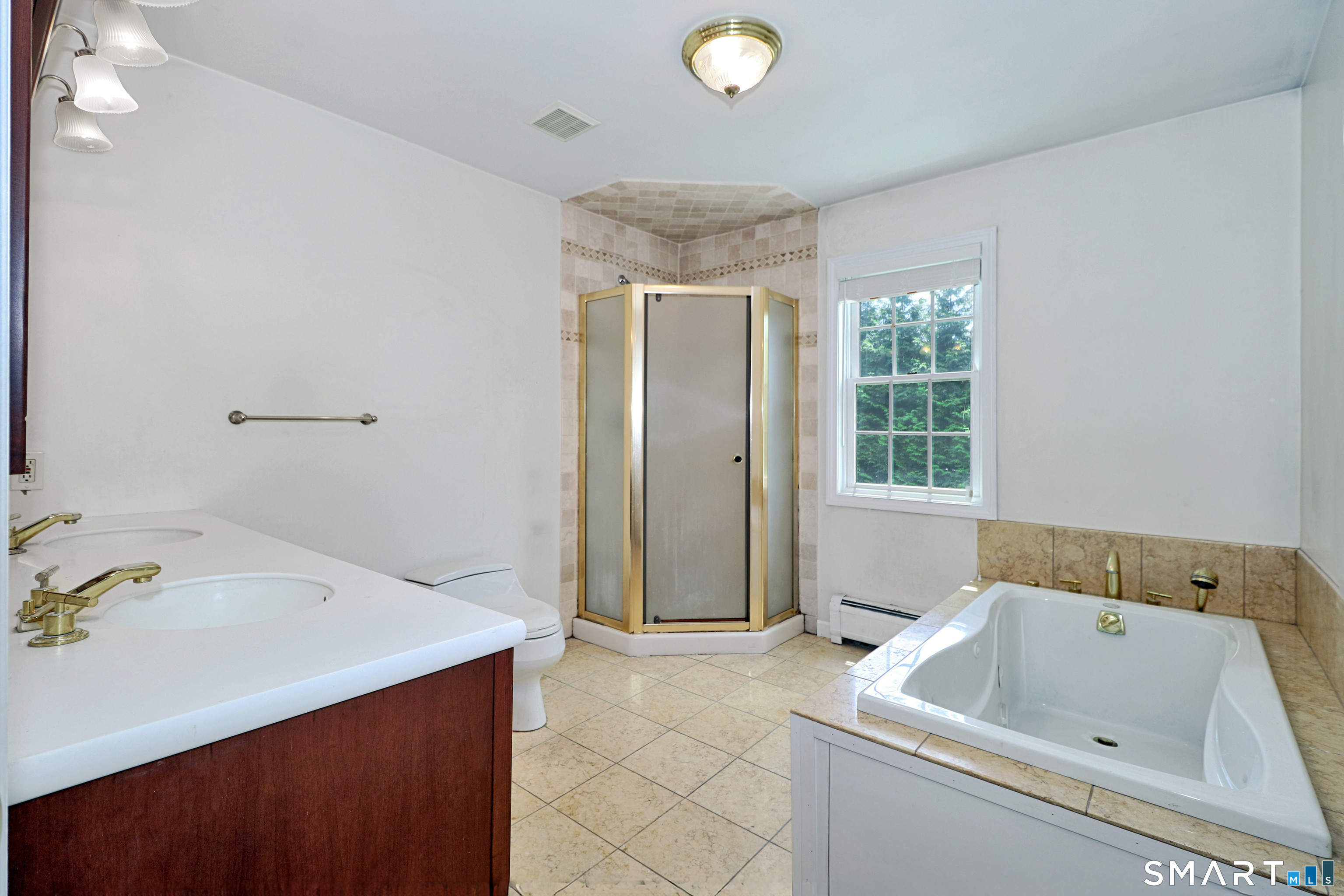 28 Brook Road Trumbull, CT 06611 - Photo 30 of 31 Gallery Image 30
