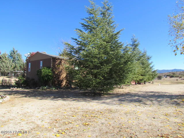 6670 Windmill Road Skull Valley, AZ 86338 - Photo 20 of 26 Back of house