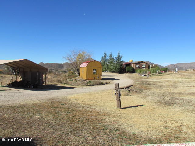 6670 Windmill Road Skull Valley, AZ 86338 - Photo 5 of 26 House, barn, RV parking