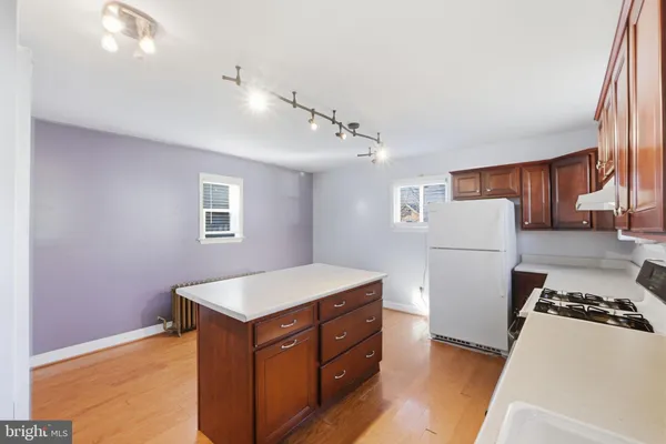 $2,399 | 3026 Channing Street Northeast, Washington, DC 20018