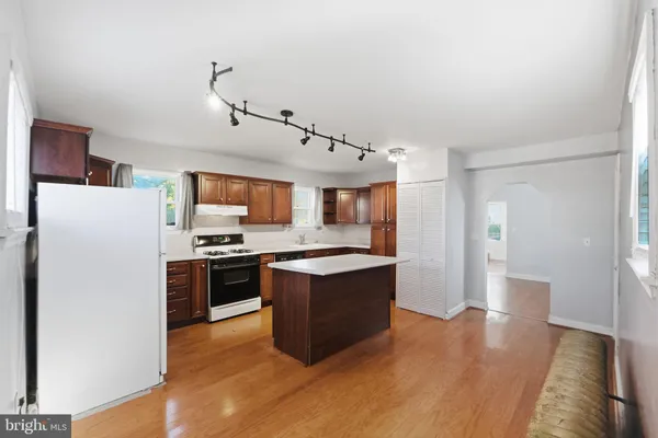 $2,399 | 3026 Channing Street Northeast, Washington, DC 20018