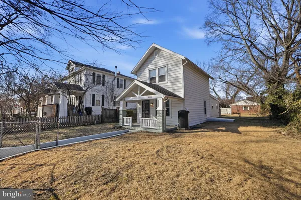 $2,399 | 3026 Channing Street Northeast, Washington, DC 20018