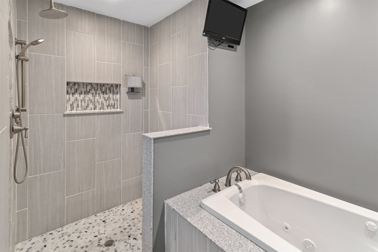 6980 East Bend Road Burlington, KY 41005 - Photo 17 of 30 Gallery Image 17