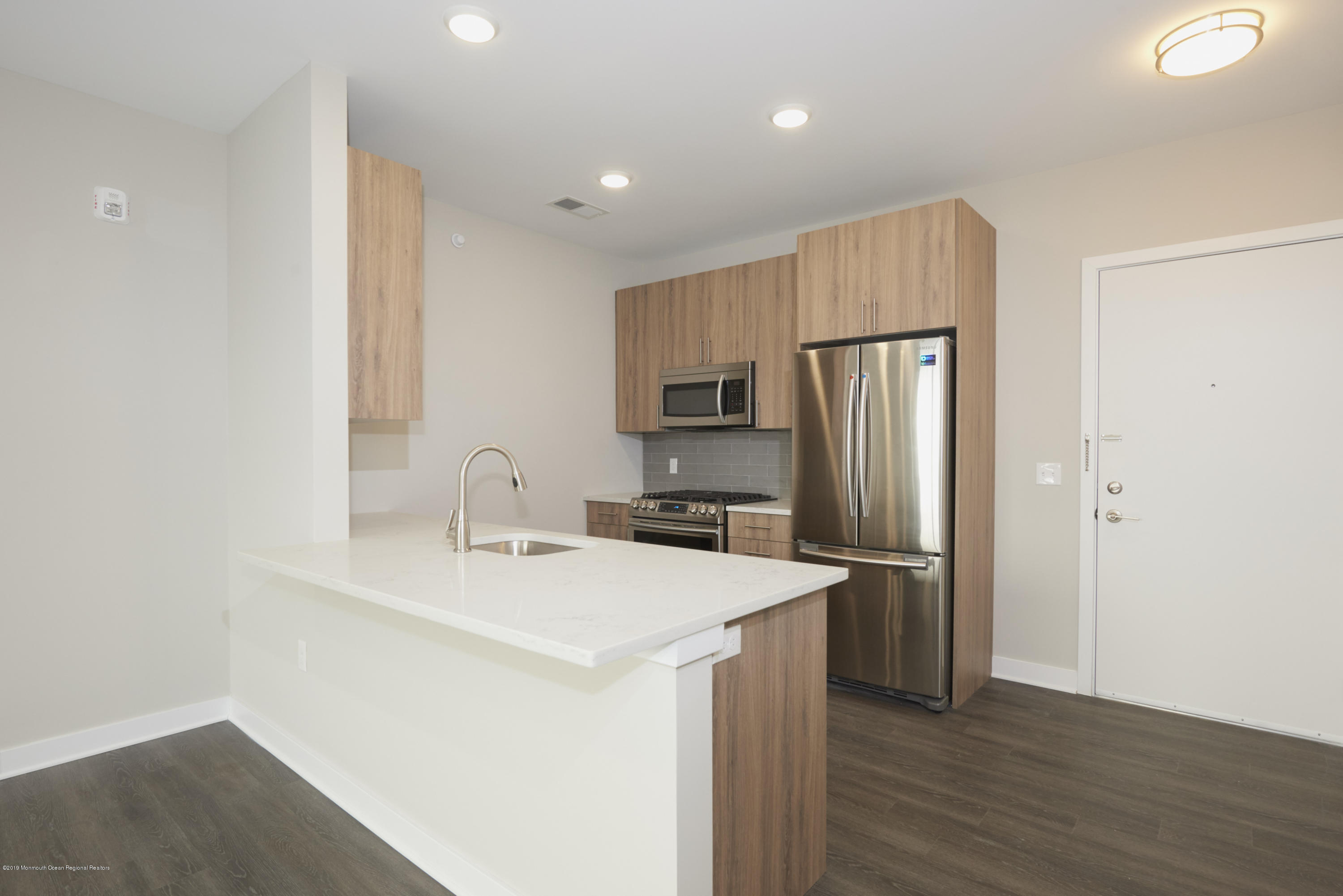 92 Drs James Parker Boulevard, Unit 104 Red Bank, NJ 07701 - Photo 3 of 8 BAP_5038