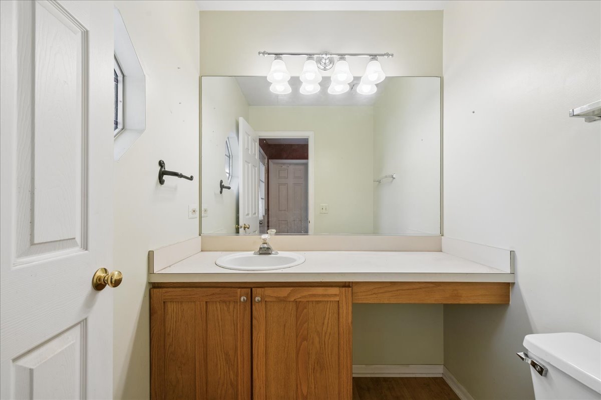 1144 Stillwater Road Elgin, IL 60120 - Photo 8 of 15 Gallery Image 8