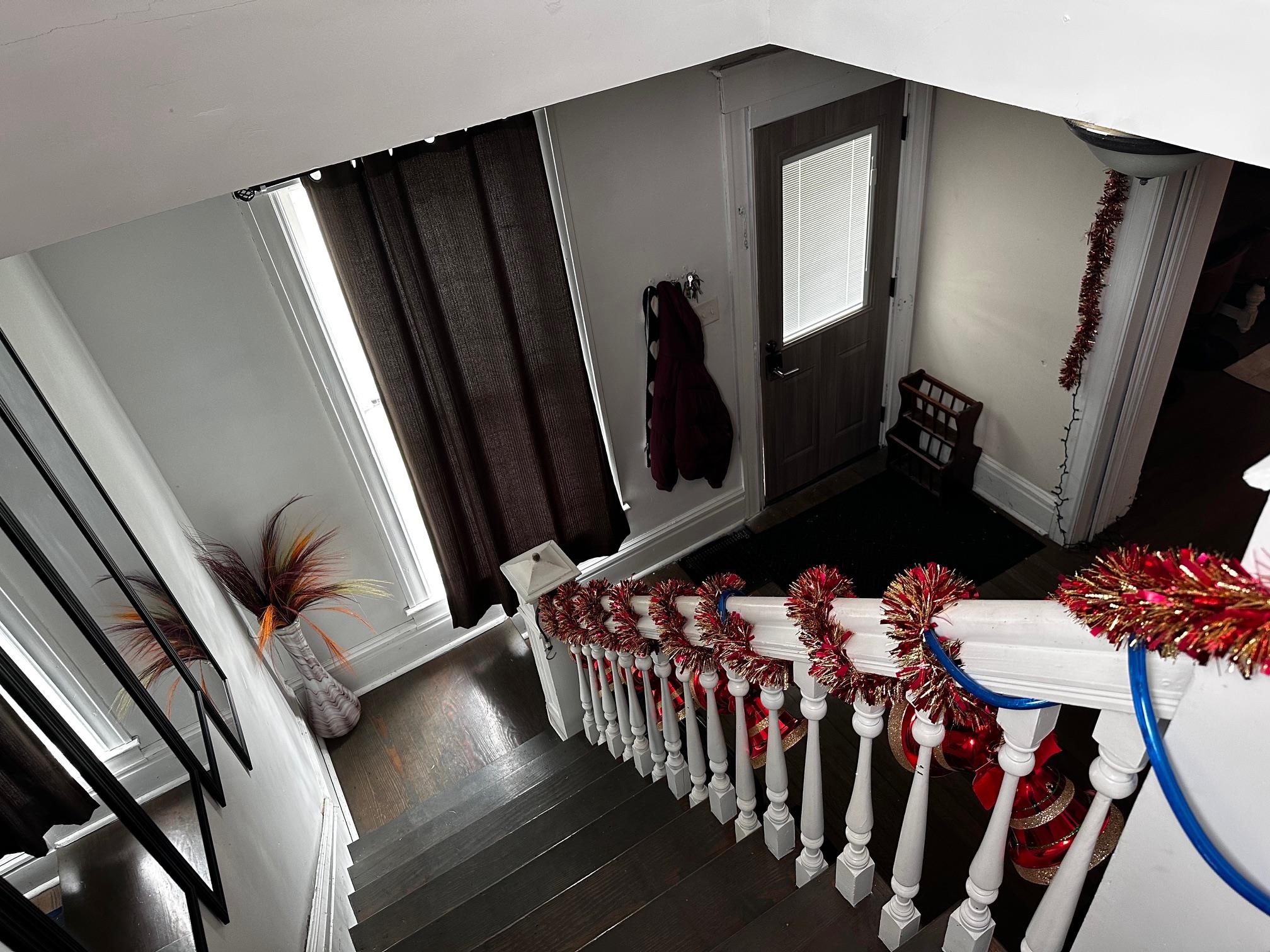 482 South Float Avenue Freeport, IL 61032 - Photo 14 of 17 a view of an entryway