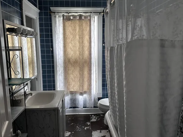 $89,000 | 482 South Float Avenue, Freeport, IL 61032