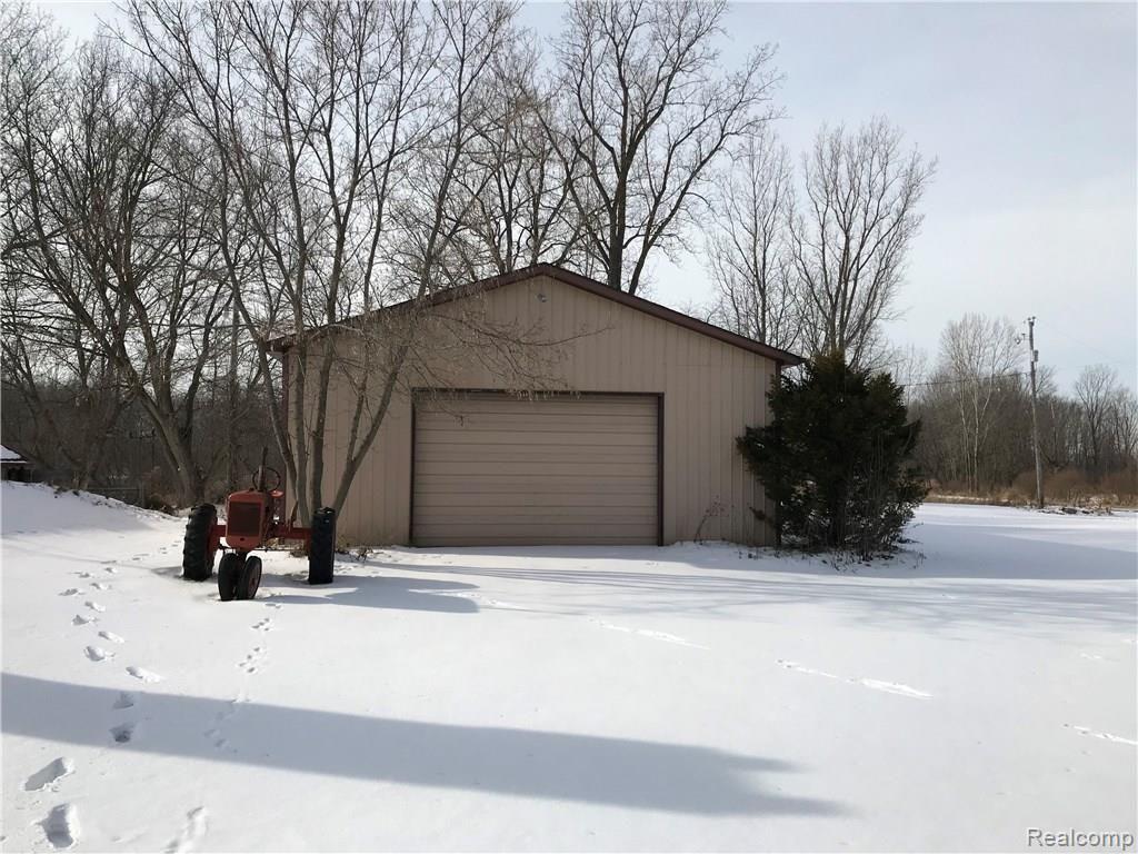 Pole barn.jpg