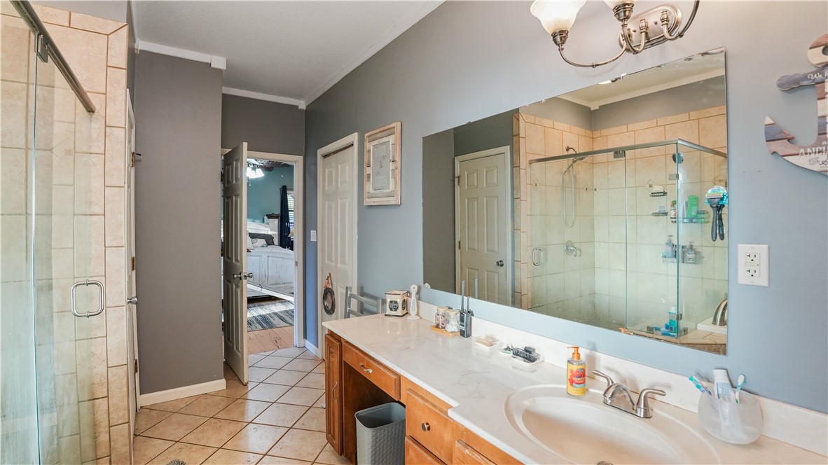 1320 Empire Road Jesup, GA 31545 - Photo 33 of 47 Master Bath