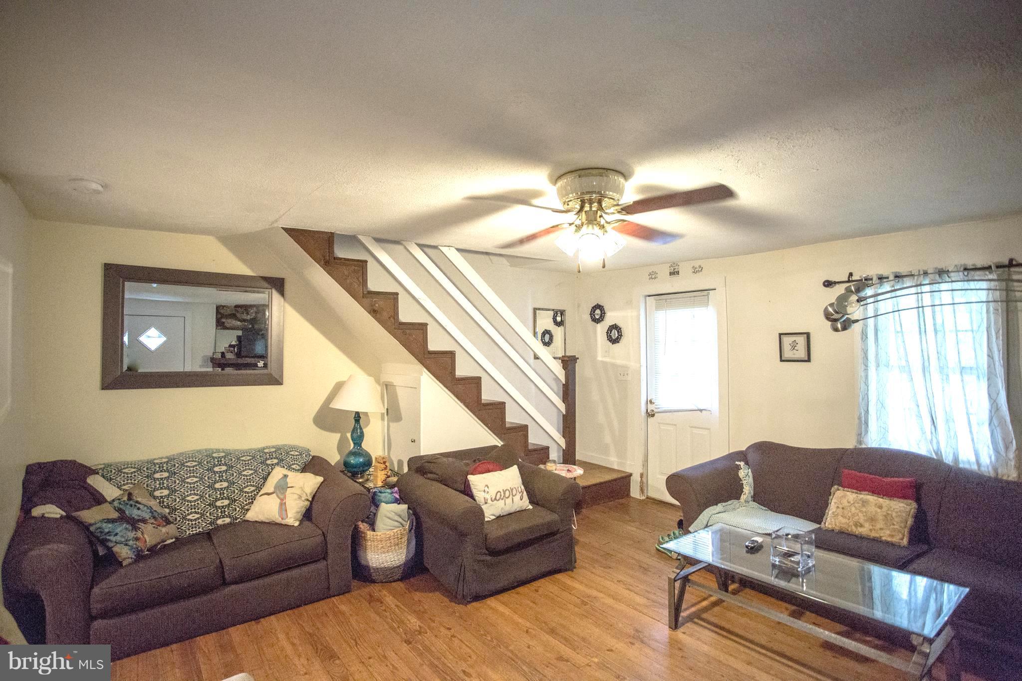 9521 Old Waterloo Road Warrenton, VA 20186 - Photo 4 of 20 Family Room
